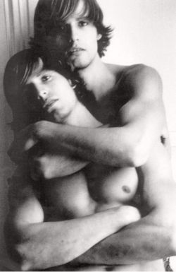 fursnake7:  gay-erotic-art:  twinsbroetc: