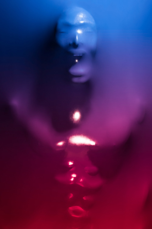 cinemagorgeous:SKINDEEP by photographer Julien Palast.