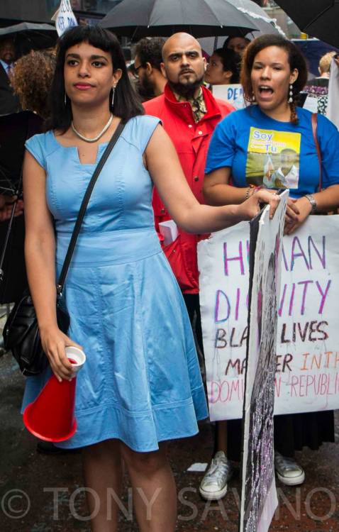 windadeptlives:  fuckyeahmarxismleninism:  New York City: Black Lives Matter in the Dominican Republic protest, June 15, 2015.Photos by Tony Savino  I see you fogo-av!