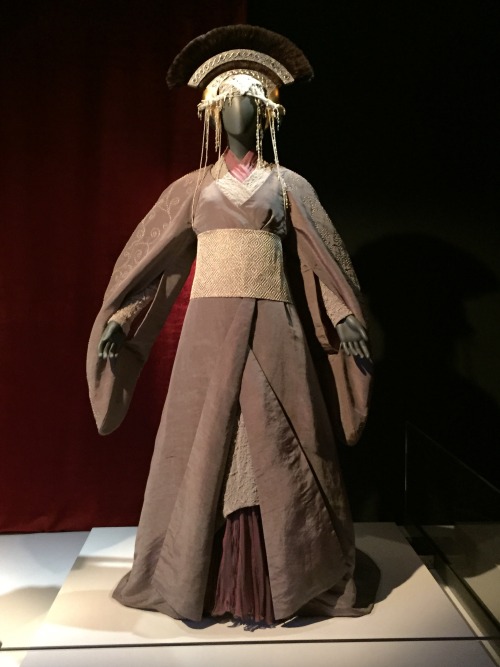thenoiseinspace:Star Wars Costume Exhibit: Padme EditionI went to the the costume exhibit this weeke