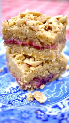 sexiestfoods:  Peanut Butter Jelly Bars. Recipe here!