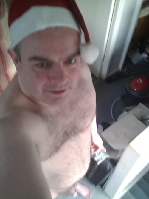It&rsquo;s Christmas naked selfie time!