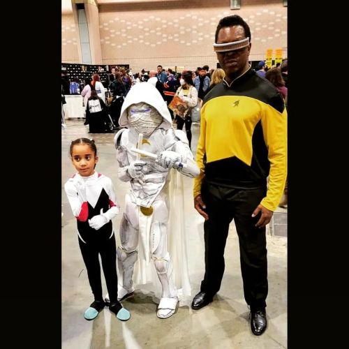 Spider Gwen, Moon knight & Geordi LaForge#fanexpophiladelphia #fanexpophiladelphia2022 #Spider