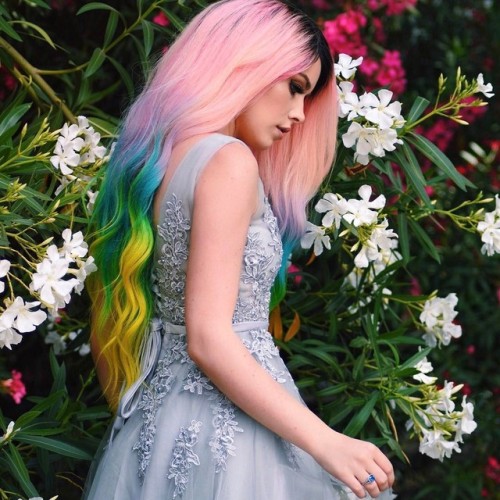 lovescenehair:  laurencalaway  