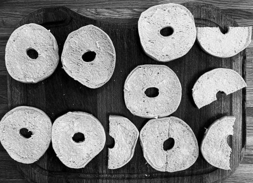 The secret language of bagels. ______________ #bagel #beigel #binary #base2 #base0 #language #lingu