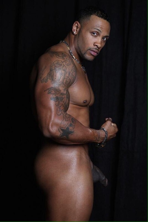 blackmalefreaks:  ♀ BLΔCK-MΔLE-FREΔKS ♂ #TeamFreaks #Blackmalefreaks   #FreakyFriday 