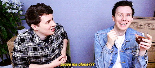 pseudophan:after far too many years phil finally calls dan out for staring