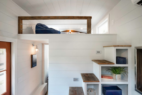 tinyhousecollectiv - Indigo tiny house from Driftwood Homes