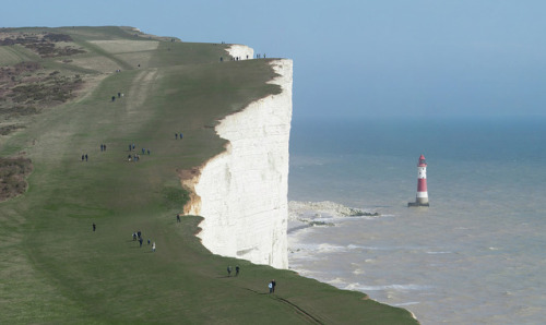 au-rora:sixpenceee:Beachy Head in East Sussex, England. England’s most notorious suicide spot.It’s s