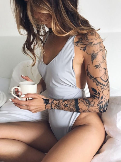 fleshandblonde:  Tea & Tattoos