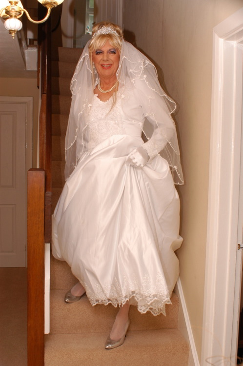 crossdresser-girlfriends:Mature Male-Trophy-Cross-Dresser-Brides for Men #5…..Looking for Affluent S