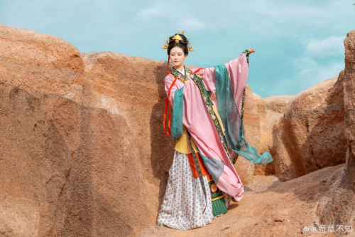 chinese fashion by 萤草不知