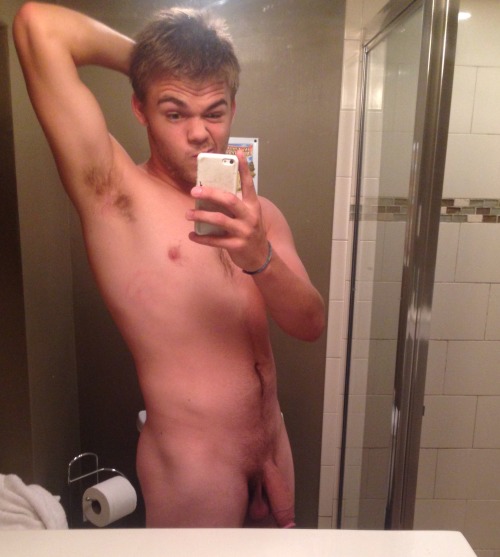 ksufraternitybrother:  Hung dude  KSU-Frat Guy: Over 95,000 followers and 64,000 posts.Follow me at: ksufraternitybrother.tumblr.com 