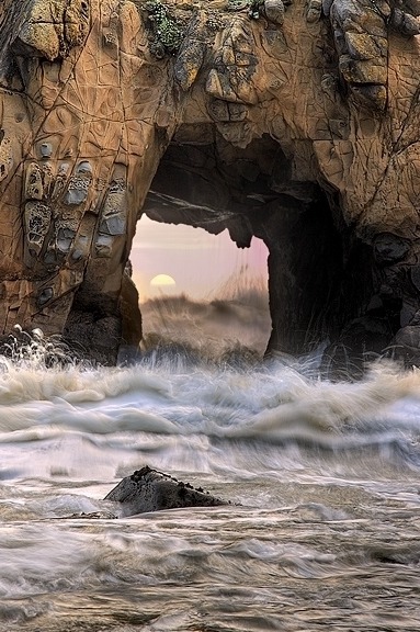 heaven-ly-mind:Portal of the Sun by Patrick Smith on 500px
