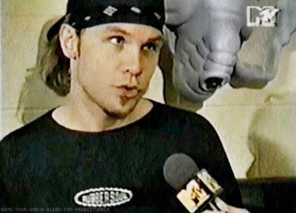 name-your-god-n-bleed-the-freak:  Please could someone tell this man to calm down?