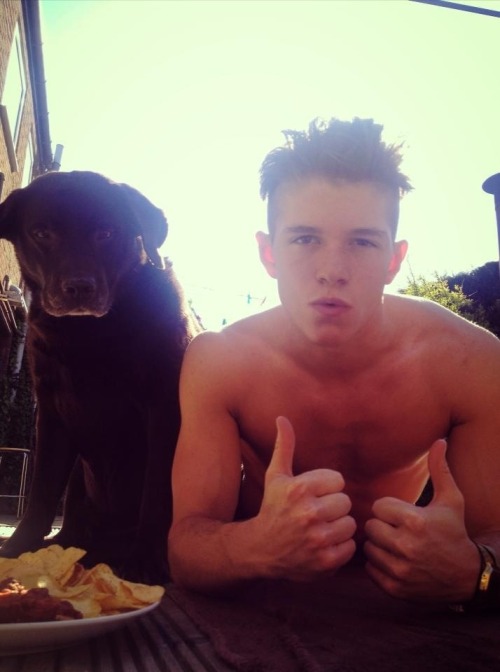 jordandrobson:  Me and Spartan sunbathing