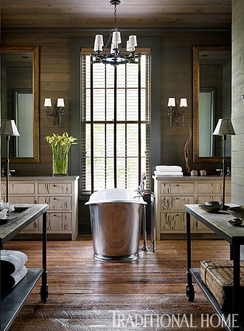 georgianadesign: Lake Martin residence, AL. Architect Bobby McAlpine. Designer Susan Ferrier. Emily 