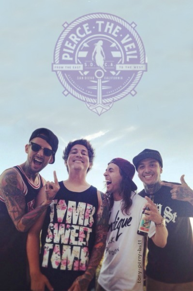 tonyperryfanblog:  x Pierce The Veil x 