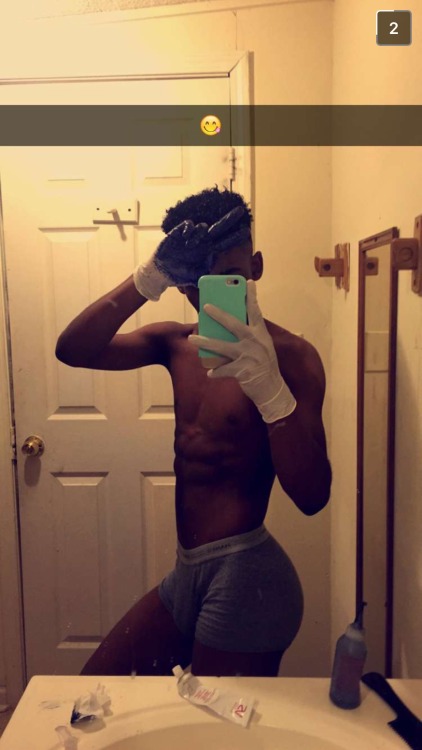 kingmisfitt:  When he sends me snaps like this😩😍 All i can ask for