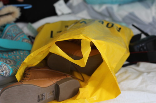 iqnoringyou:  BEST THINGS EVER I WEAR THEM ALL THE TIME HONESTLY 