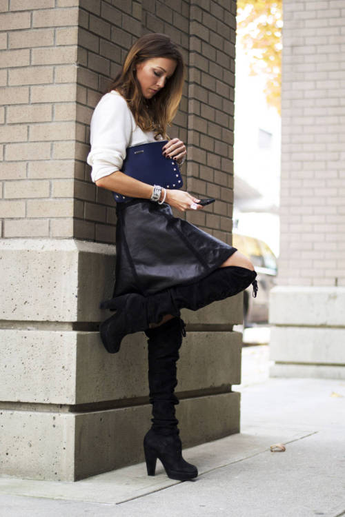 Katie Cassidy in Robert Clergerie boots for Harper&rsquo;s Bazaar, 2013.