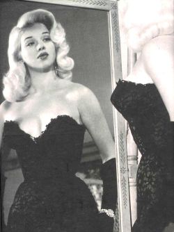 fybombshells:  Diana Dors