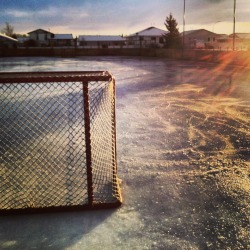 backpackersguidetoearth:  Outdoor hockey