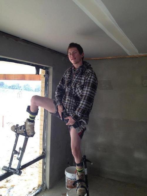 2sthboiz:  JORDAN, RE POST HOT SEXY AUSSIE TRADIE 