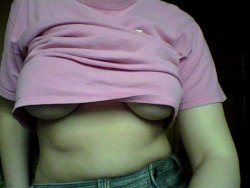 looking-for-daddy-to-own-me:  Do my tits