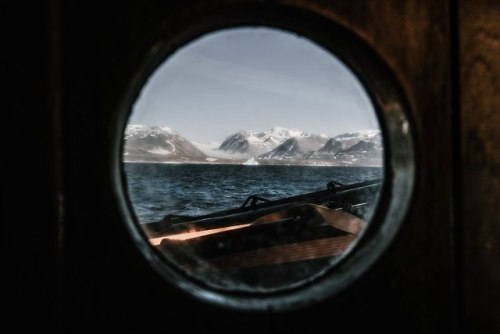essie-essex:  speir-s: Greenland by Nick Bondarev @focsle