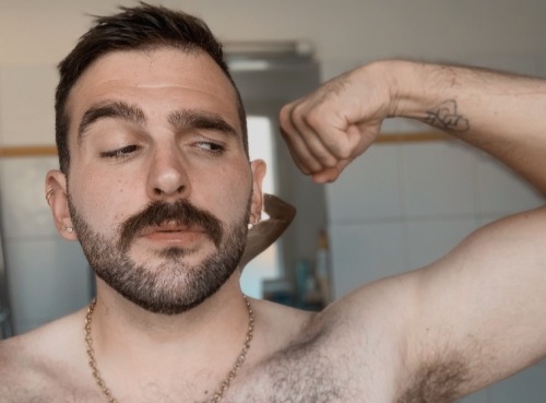 papertown-greenlight-deactivate:king-luc-of-sirap-deactivated20:Le narcissique à