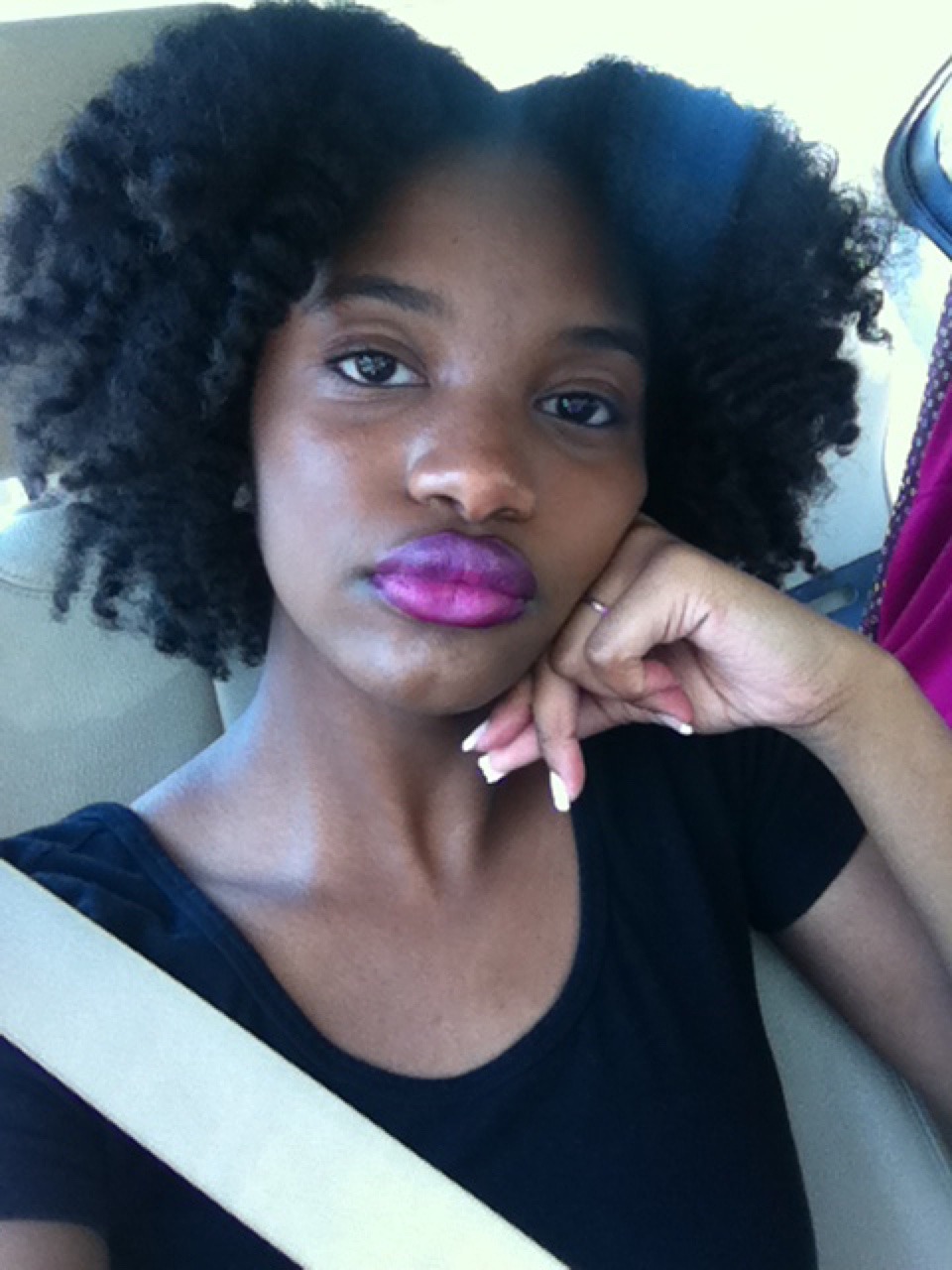 naturalblkgirlsrock:  Nappy and happy :) 
