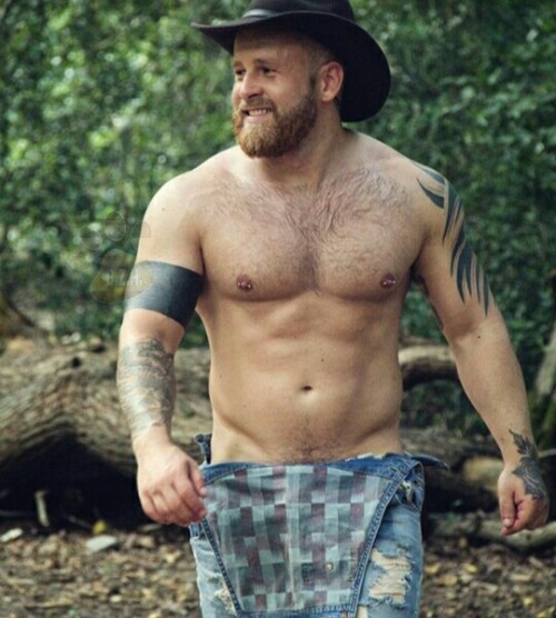peterj1958:  Stunning Handsome Beautiful Sexy Men Thank you and enjoy - follow me at http://peterj1958.tumblr.com/ for more.