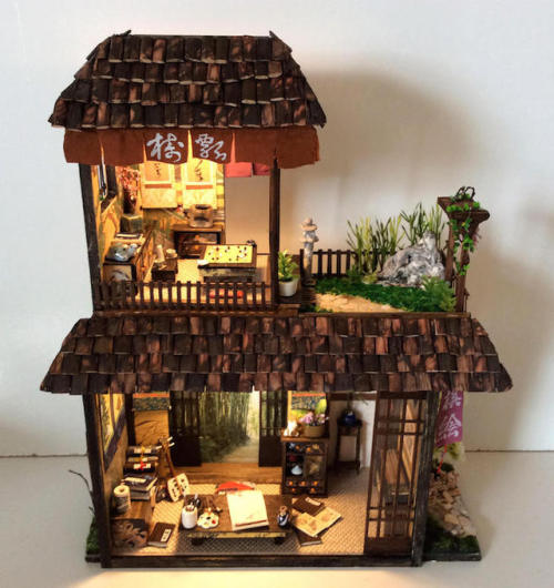 petermorwood:archatlas:Artist Crafts Miniature Replicas of Japanese Houses Filled With Traditional D