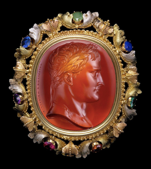 ufansius:Intaglio Brooch with Portrait of Napoléon I - Griffiths & Weigall, circa 1825.