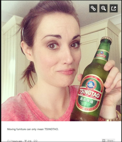 staringatyourpage:  Rose, you’re so cheeky. 