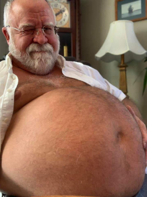 fatdads:  “Oooff… no more for me, boy.