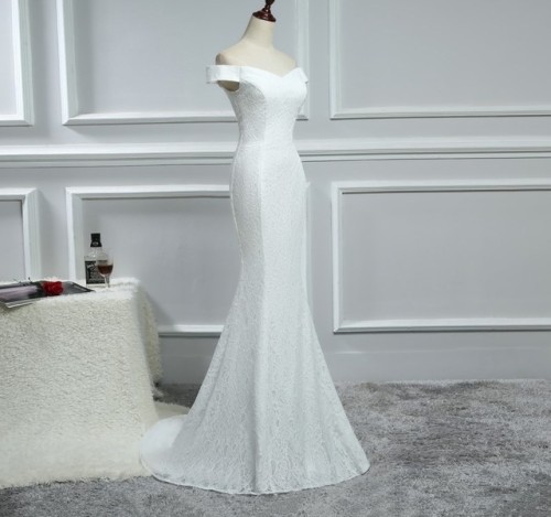 weddingideasme:Elegant White Ivory Lace Mermaid Wedding Dress - http://bit.ly/2mU2eW0