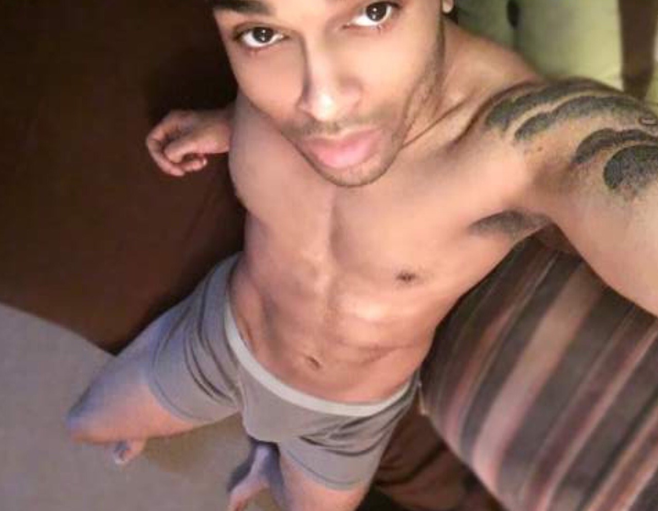 newyorkundercover:  LIKE, REBLOG &amp; ADD @newyorkundercover