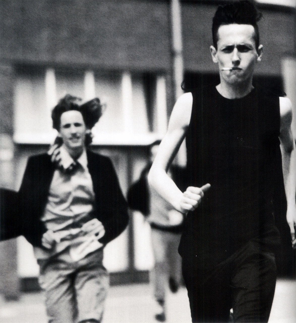 cotonblanc:  Spring-Summer 1997, Raf Simons (Antwerp, January 1997)photography ronald