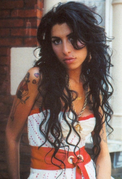 Sex qhio:  Amy Winehouse, Back to Black (2006) pictures