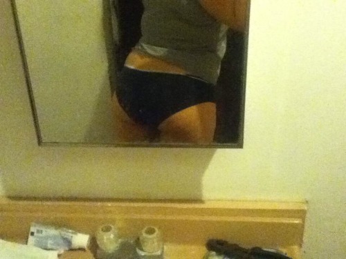 http://loveforfemales.tumblr.com/post/87923153519