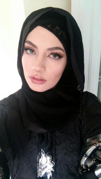 islamrising:Muslimah from Florida, formerly Jewish, recently reverted to Islam.