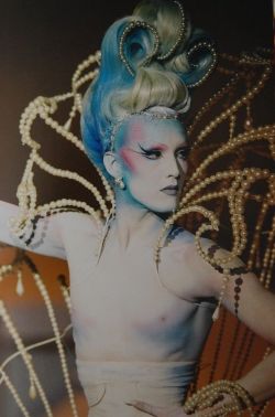 wtxch:Kabuki Starshine modeling Thierry Mugler