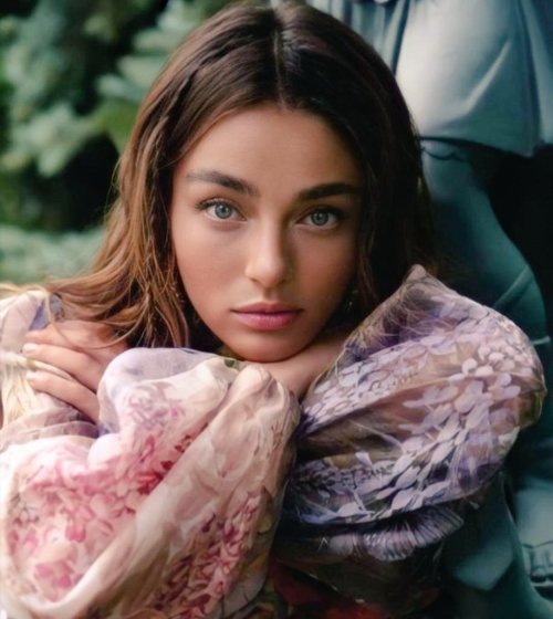 madaleina: Ayça Ayşin Turan - Marie Claire Magazine