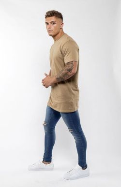 meinlycra: punkerskinhead:  tattooed guy in skinny jeans  Hot  