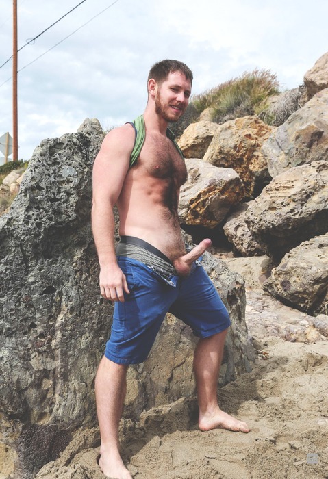 sevenbysixlove:  cekimg:http://cekimg.tumblr.com  My kind of hiking buddy - love his fit and furry body, nice long hard cock - yum!   Cock on a Rock.