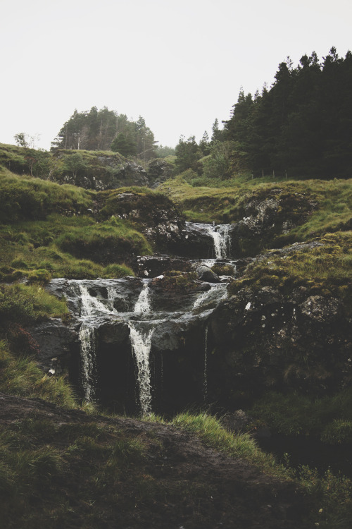 i-doll:0609; isle of skye, vii | fairy pools, iii