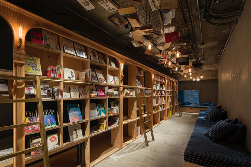 letslivlavlaf: Bookstore-Themed Tokyo Hotel