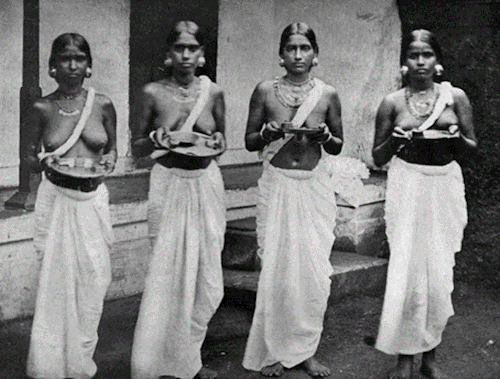 arjuna-vallabha:  Malayalee woman at temple adult photos